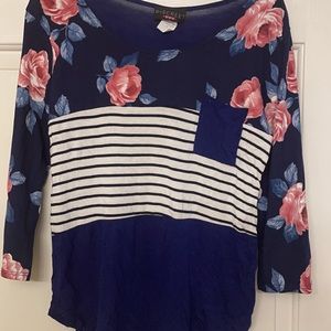 Super cute 3/4 length sleeve shirt